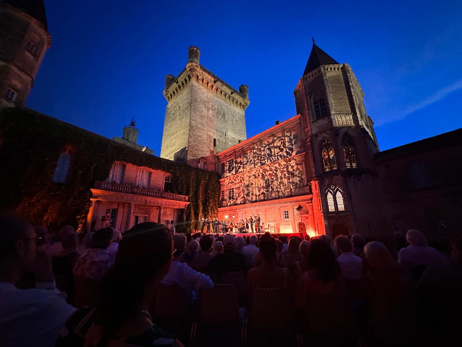 Concert des Nuits Musicales dans la cour du Duché d'Uzès